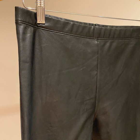 H&M Faux Leather Leggings. Size medium - Picture 3 of 11